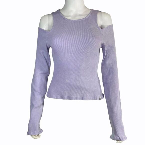 Daydreamer Women’s Lilac Haze Mineral Cold Shoulder Top Shirt NWT - Picture 1 of 9